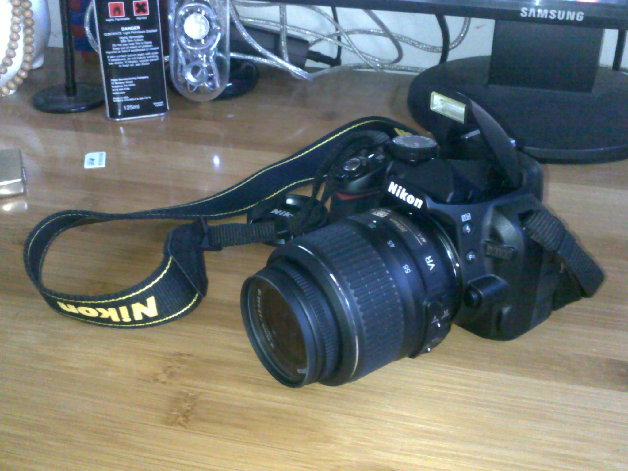 ῵(Nikon) D3100 ׻(AF-S DX 18-55m